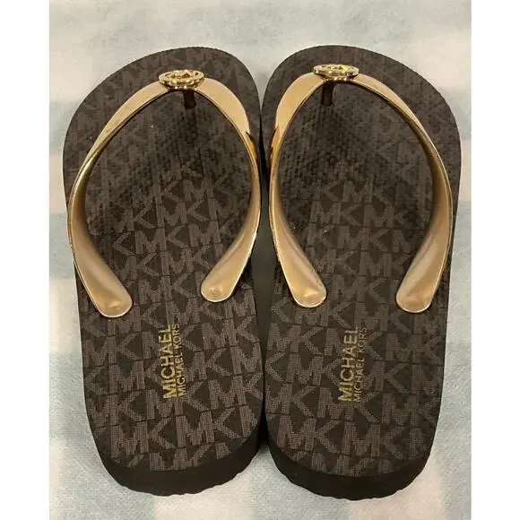 NWOT Michael Kors Women's Signature MK LOGO Flip Flop Sandals Size 6M - Picture 6 of 6